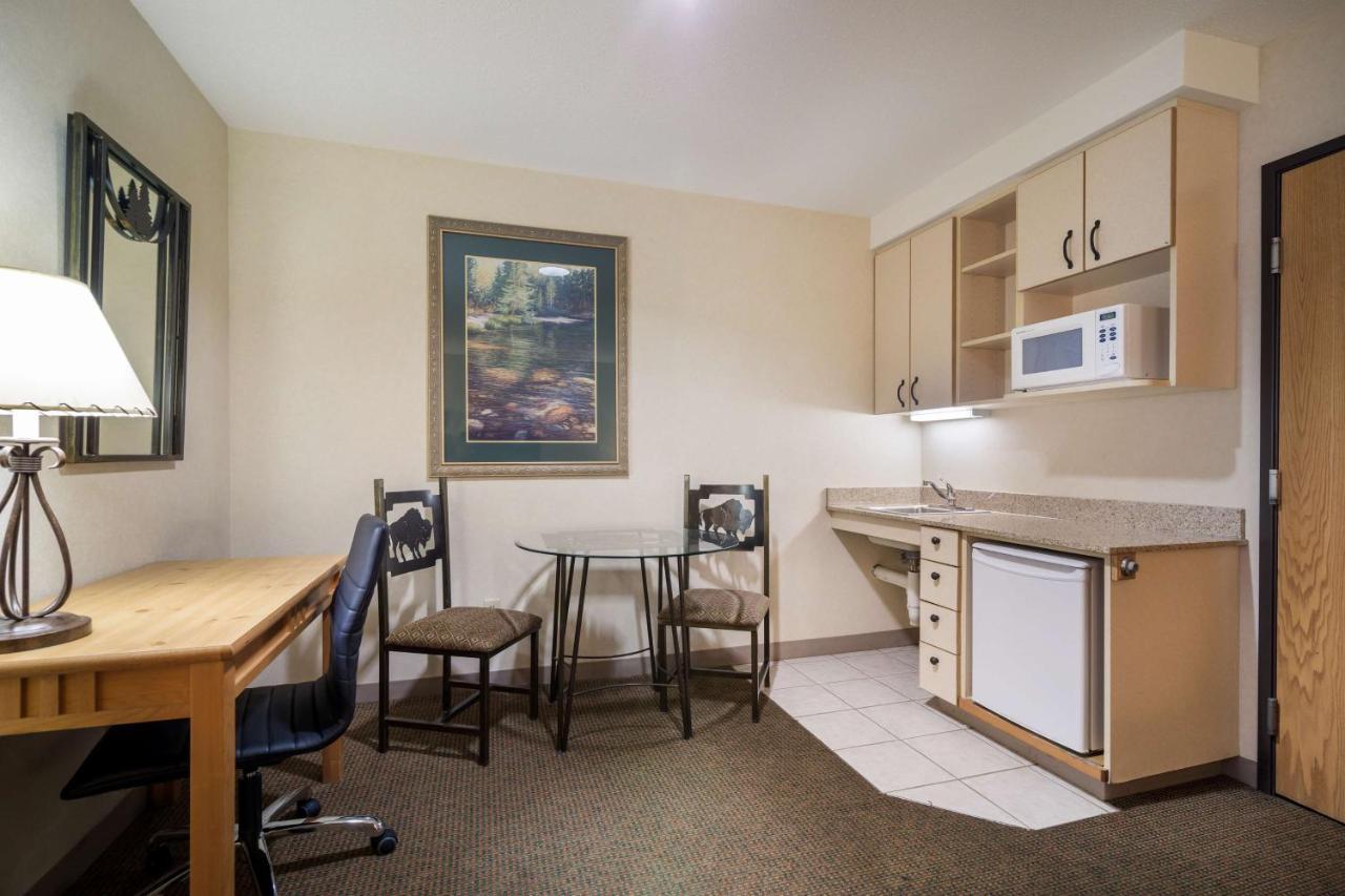 Best Western Golden Spike Inn & Suites Hill City Exterior foto