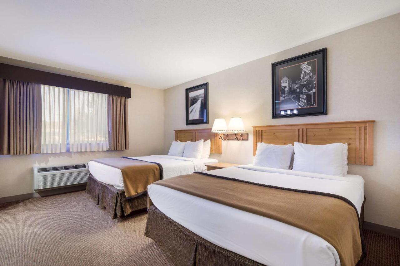 Best Western Golden Spike Inn & Suites Hill City Exterior foto