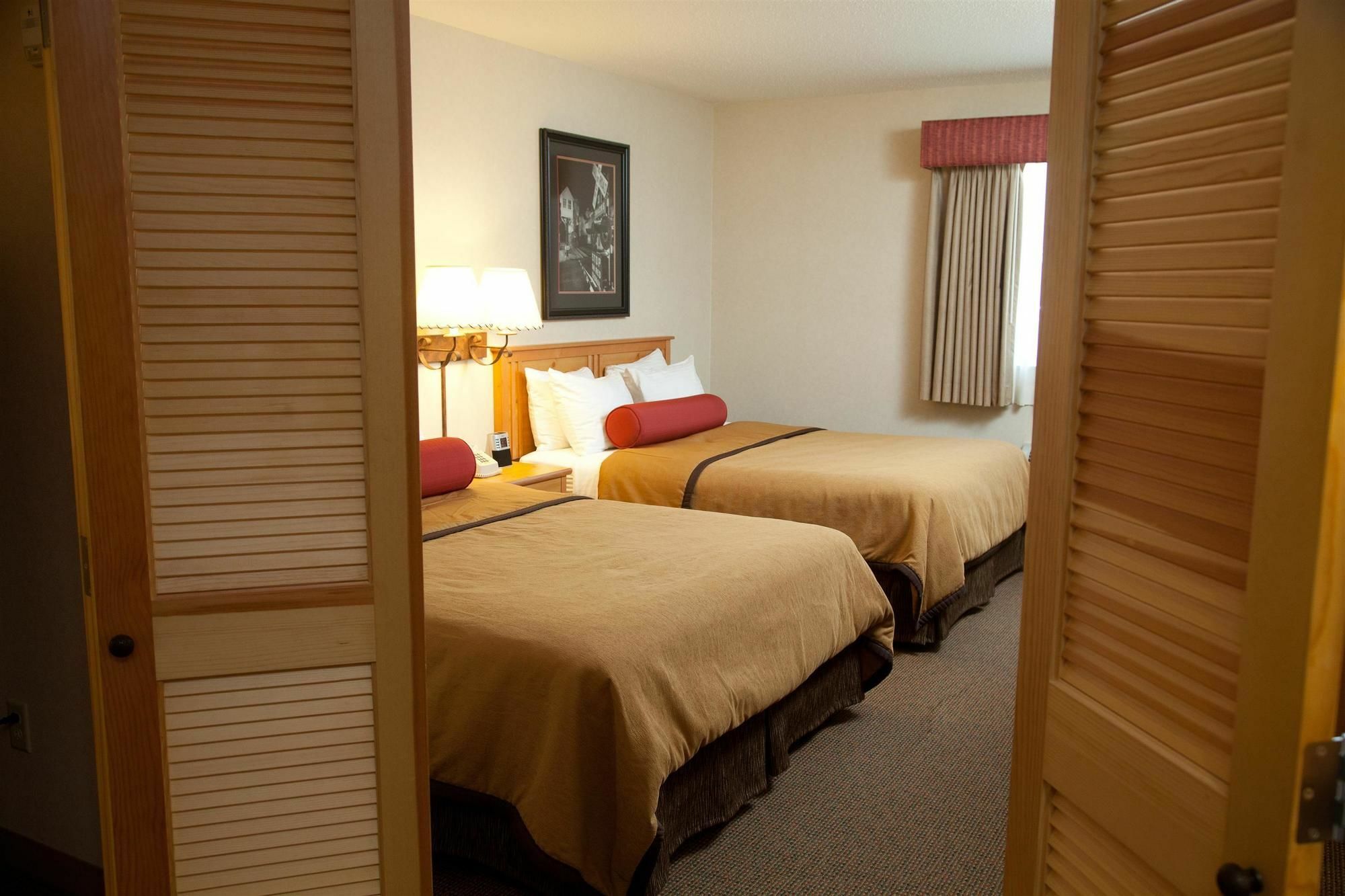 Best Western Golden Spike Inn & Suites Hill City Exterior foto